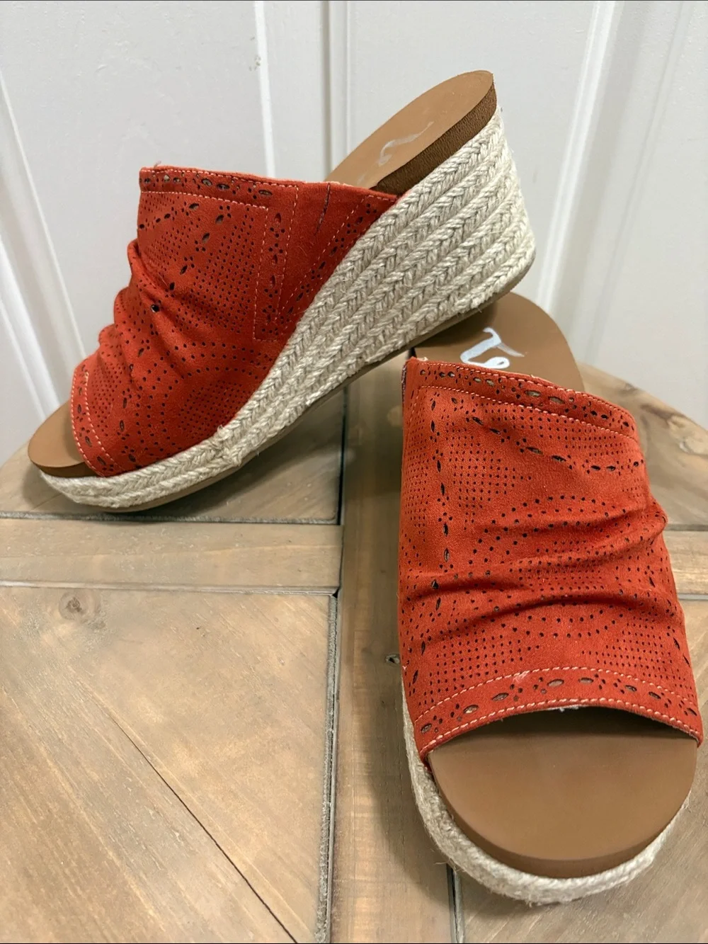 Very G Perforated Wedge Sandals Size 7